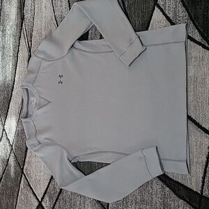 UNDER ARMOUR LOOSE COLDGEAR THERMAL LONG-SLEEVE GRAY SHIRT